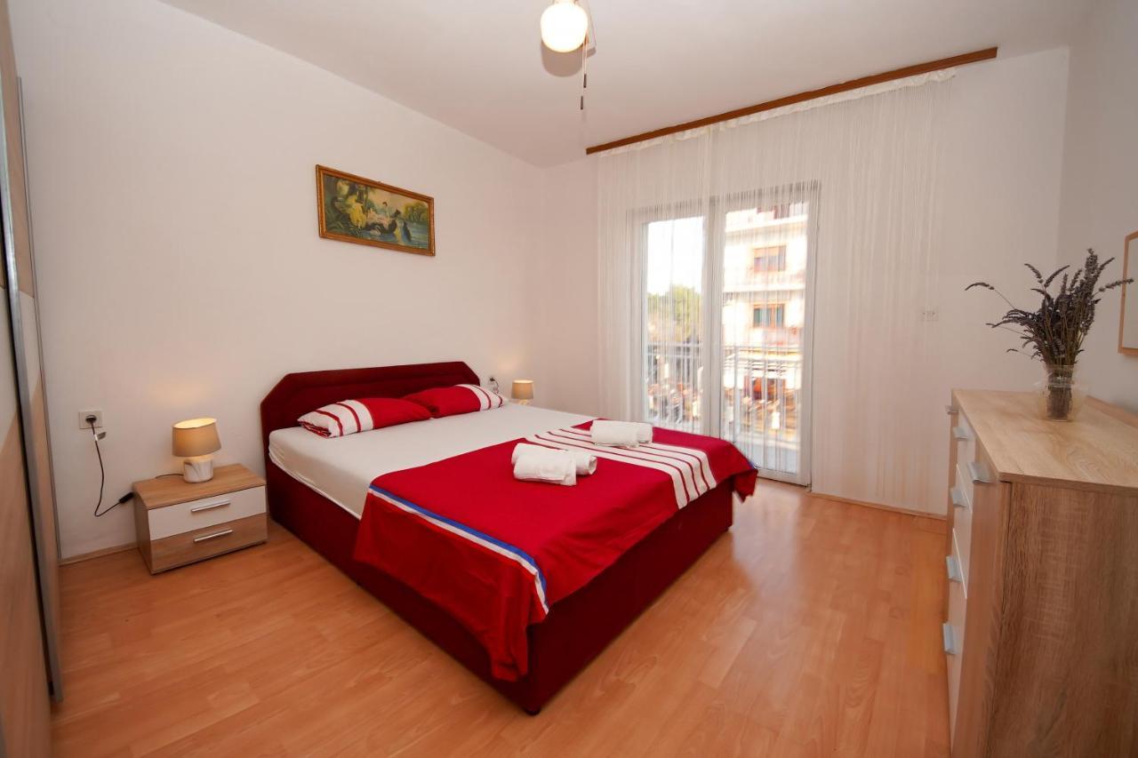 Apartment Ajdukovic Vodice Exterior foto